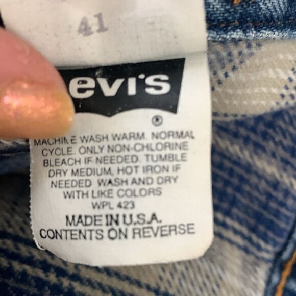 Vintage 90’s Levi’s Medium Wash Trucker Style Lined Denim Jacket Mens Size Small - Picture 5 of 17